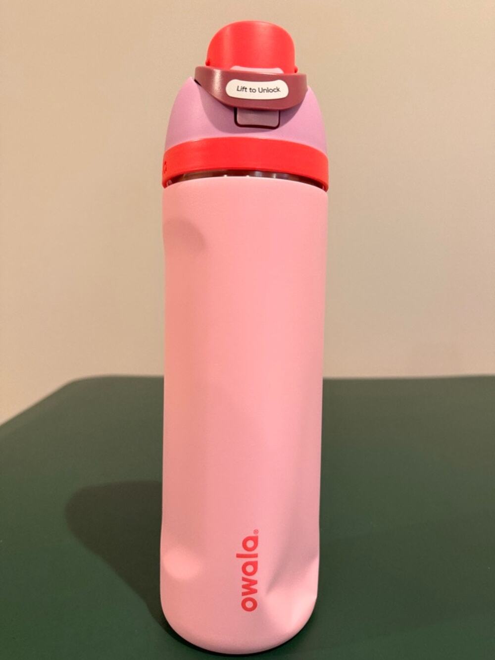 Owala FreeSip 24oz Water Bottle Pink Angel Food Cake - New No Box / Visble Dent